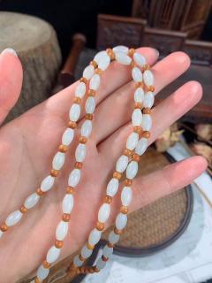 和田玉葫芦项链这样搭,秋冬穿搭 instantly 高级✨